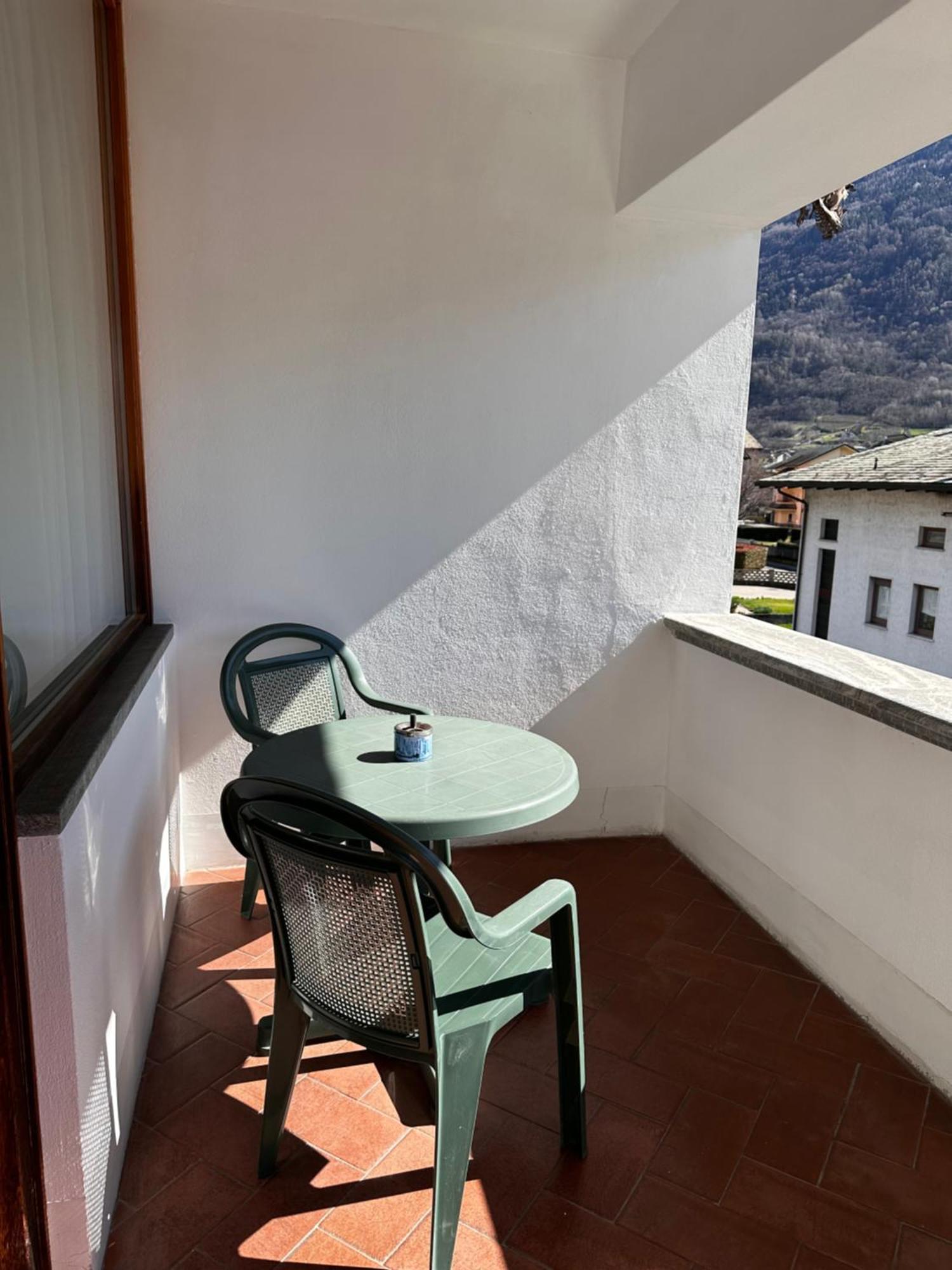 Ampio Appartamento Con Vista “Casa Magro” Tirano Exteriör bild