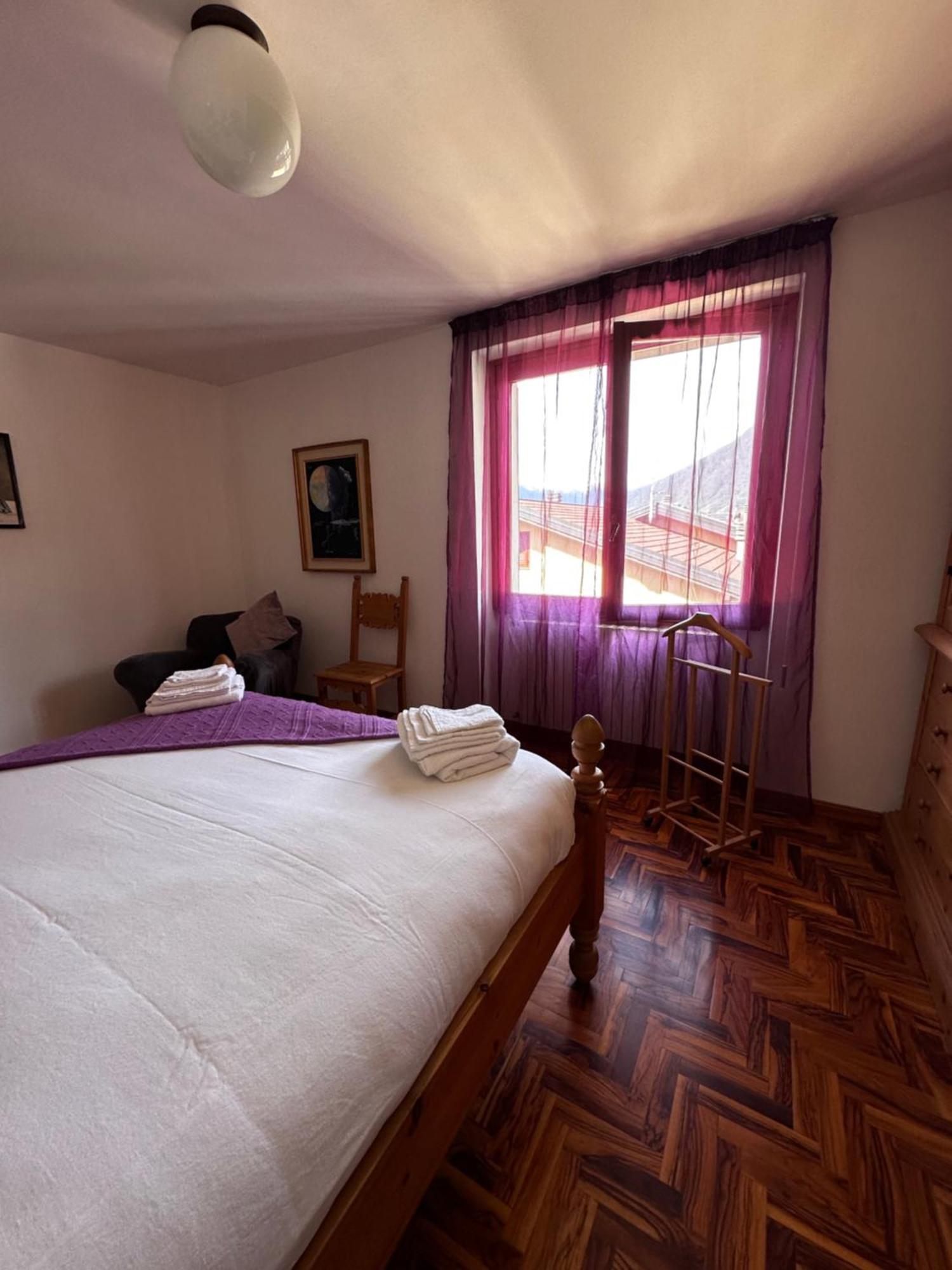 Ampio Appartamento Con Vista “Casa Magro” Tirano Exteriör bild
