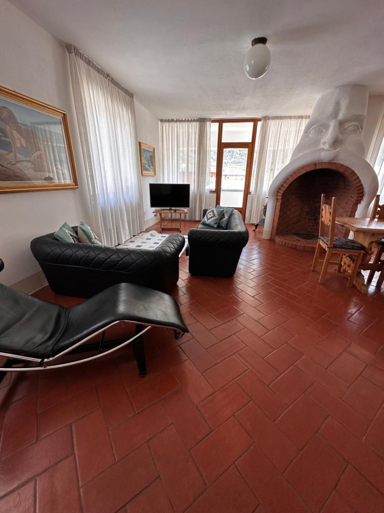 Ampio Appartamento Con Vista “Casa Magro” Tirano Exteriör bild